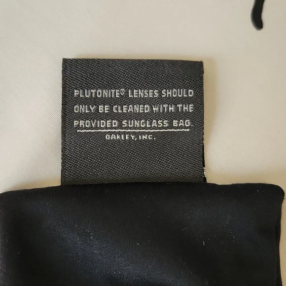 OAKLEY E Wire Sunglasses With Bag - Picture 11 of 12